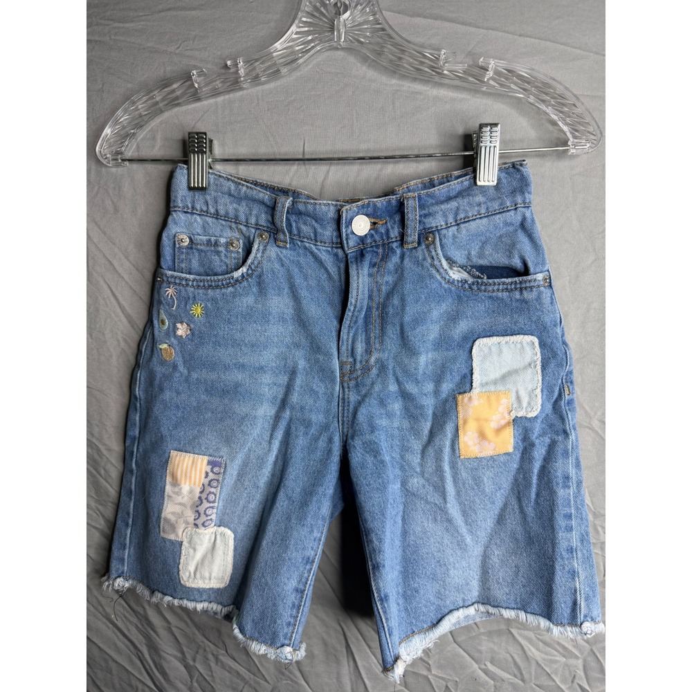 Levis Kids Skate Short Light Wash Denim Embroidered Patchwork Cutoff Size 10